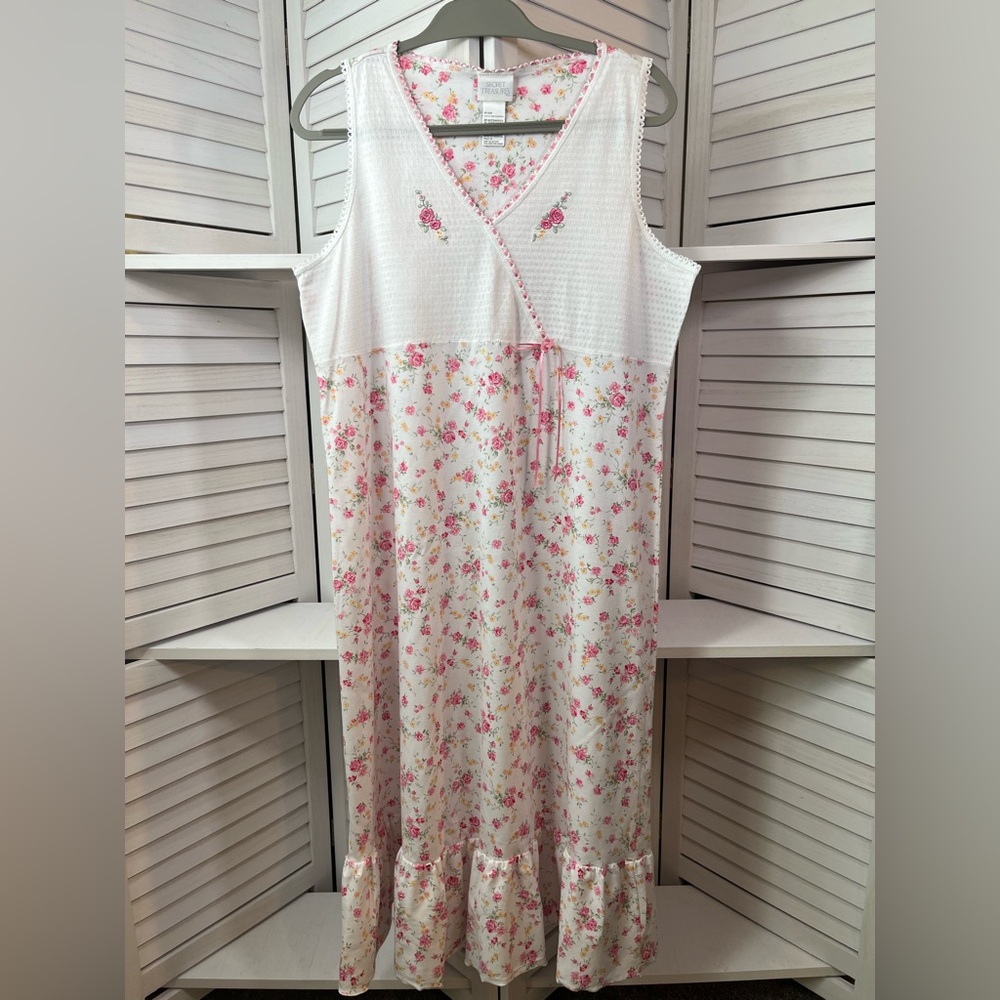 VTG SECRET TREASURES SLEEPWEAR